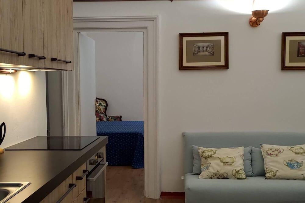 2-bed House in Rome Near Coliseum House 10