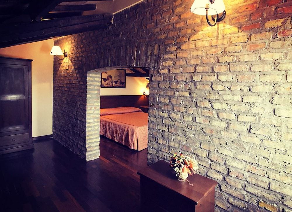 Relais Il Casale Quadruple Room 2