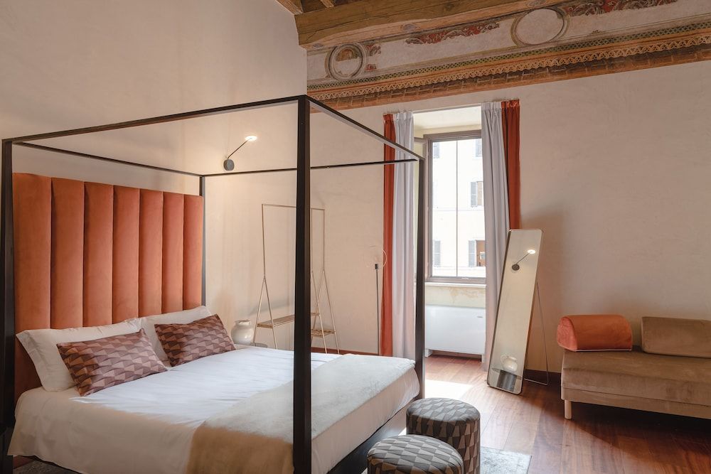 Torre Capranica Junior Suite 8