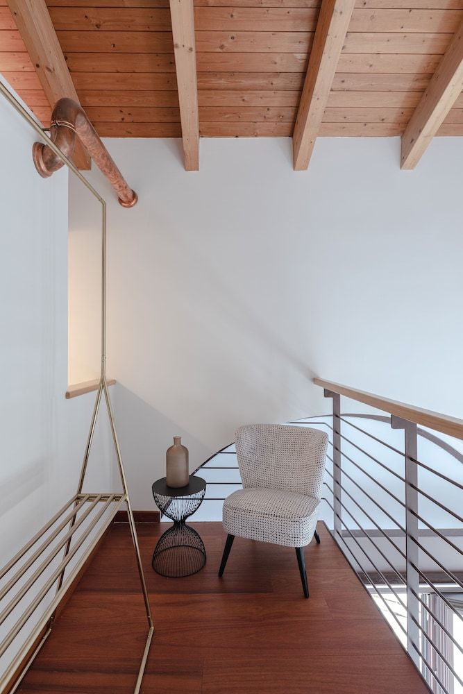 Torre Capranica Panoramic Suite 5