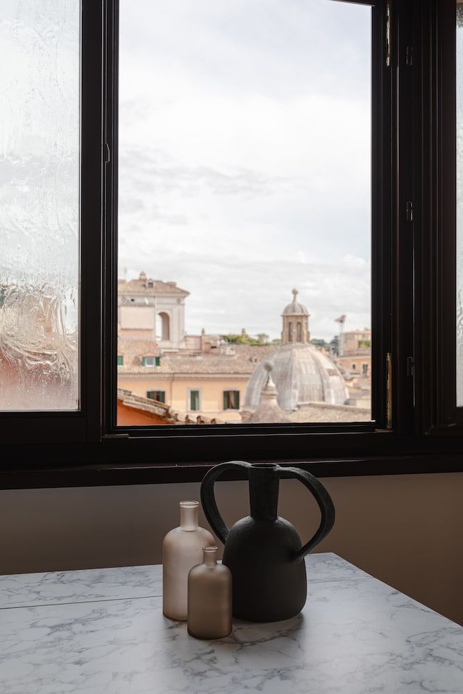 Torre Capranica Panoramic Suite 11