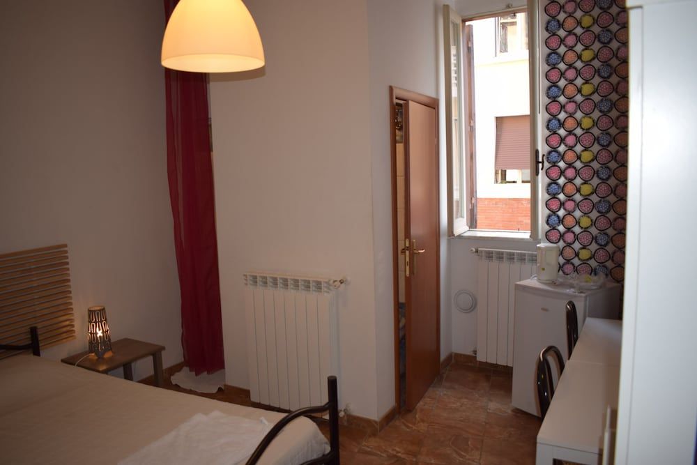 undefined Rose Santamaria Residence - Hostel 5