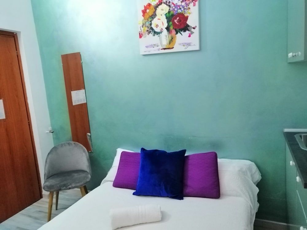 undefined Român Holidays Hostel 7