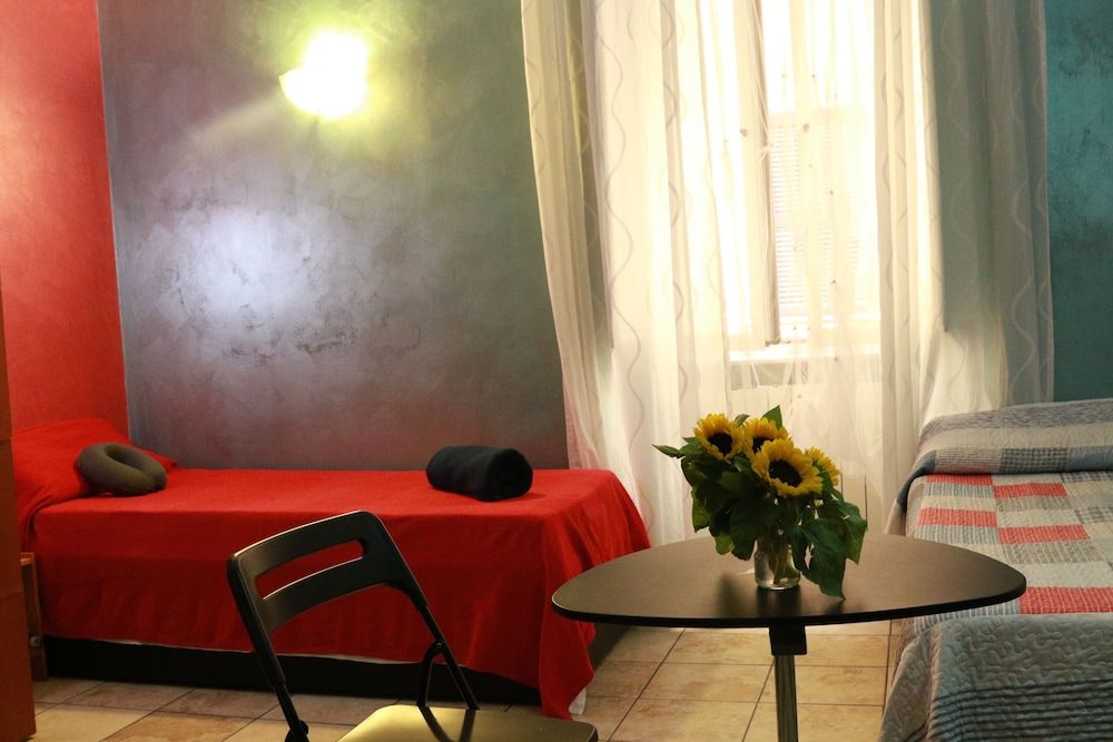 undefined Român Holidays Hostel 2