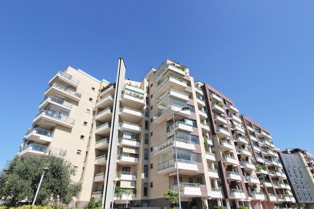 undefined Cozy Terrace Close To Eataly And Metro Piramide