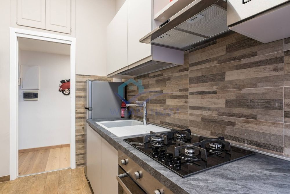 undefined New Completely Renovated Apt In Vatican Peppes 3