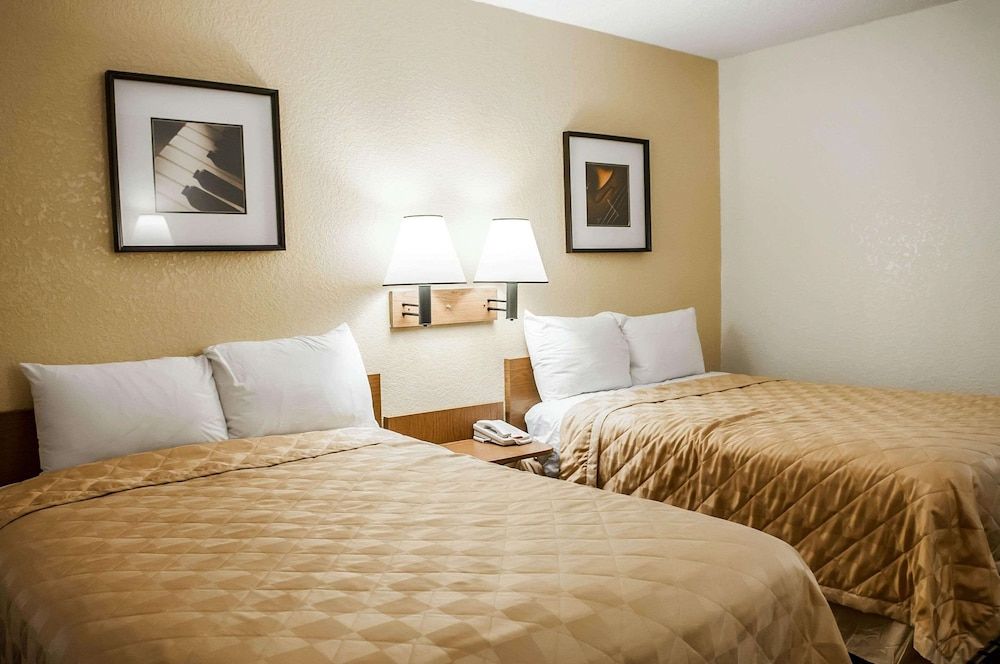 Standard Room, 2 Double Beds, Non Smoking