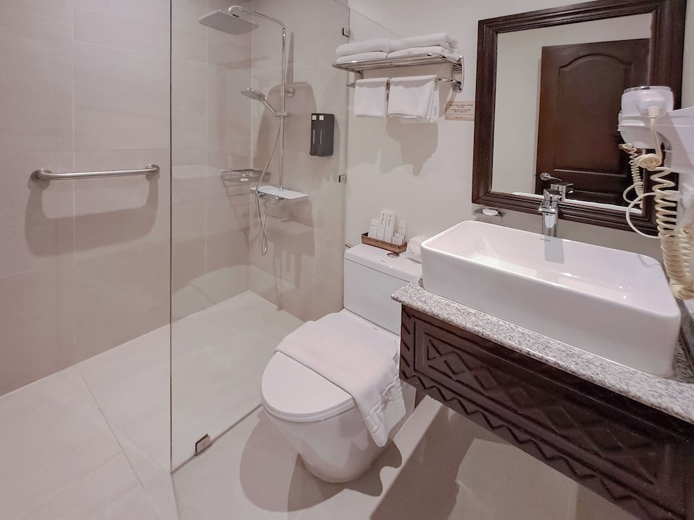 Red Coconut Beach Hotel Classic Room 9