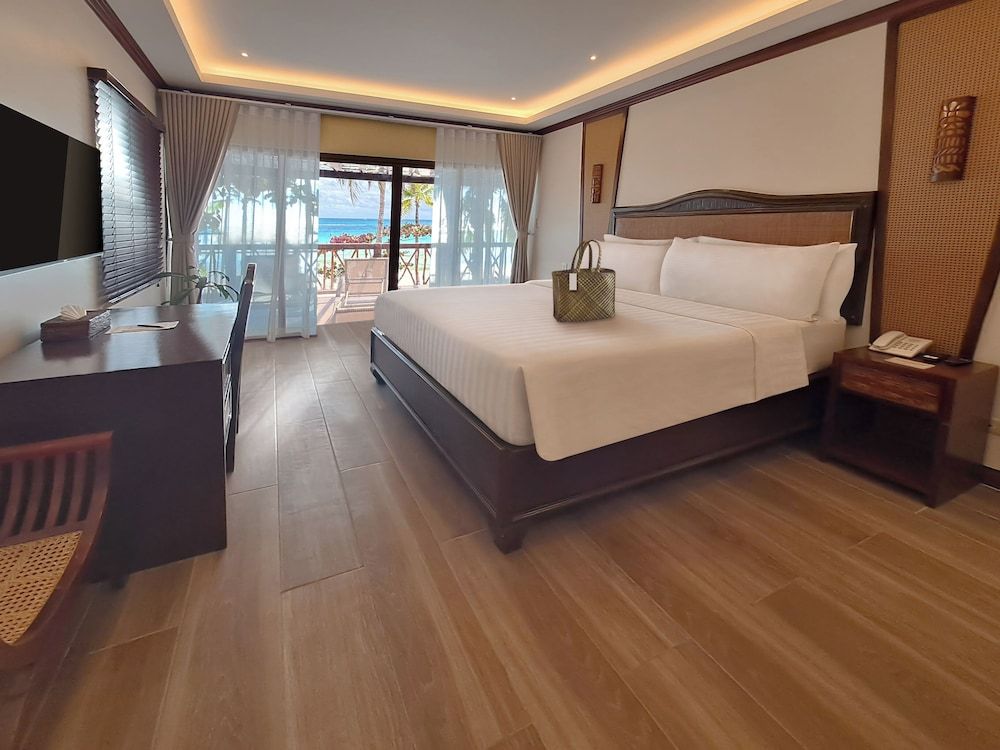 undefined Red Coconut Beach Hotel 2