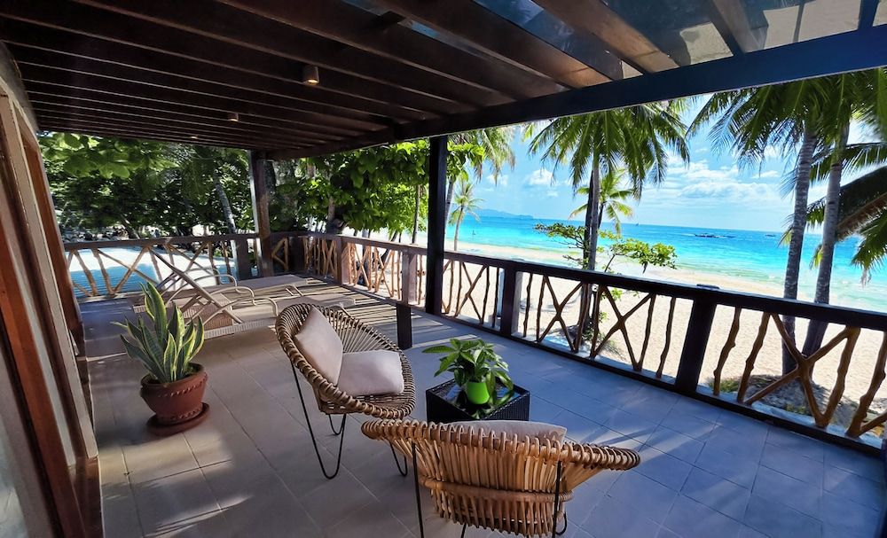undefined Red Coconut Beach Hotel 9