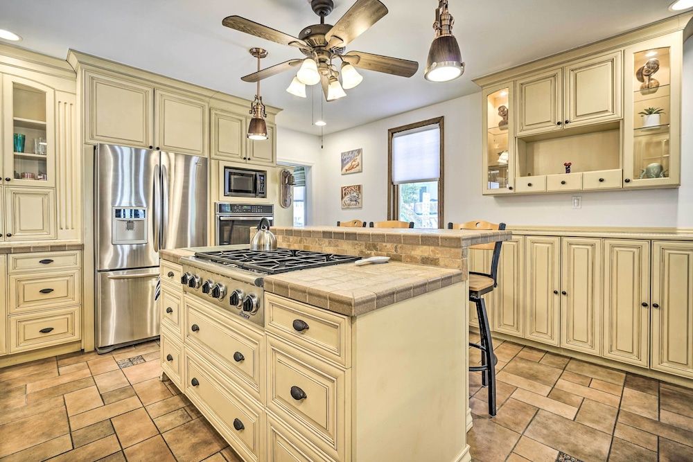 undefined Idyllic Atlantic City Home - 1 Block to Beach 9