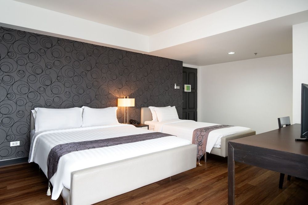 undefined Lily Hotel Bangkok 3