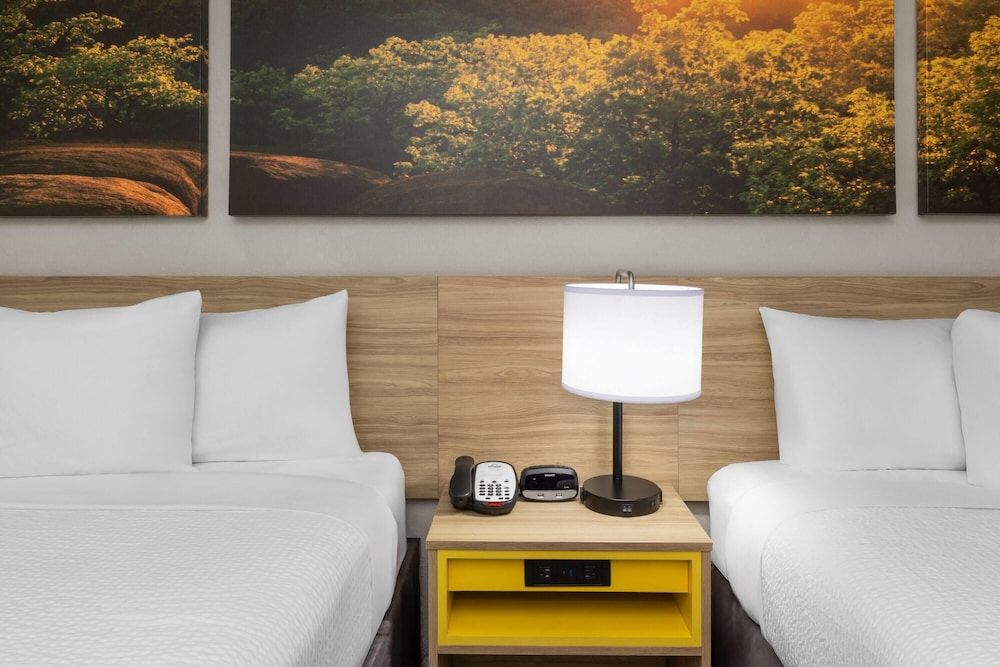 Room, 2 Queen Beds, Non Smoking