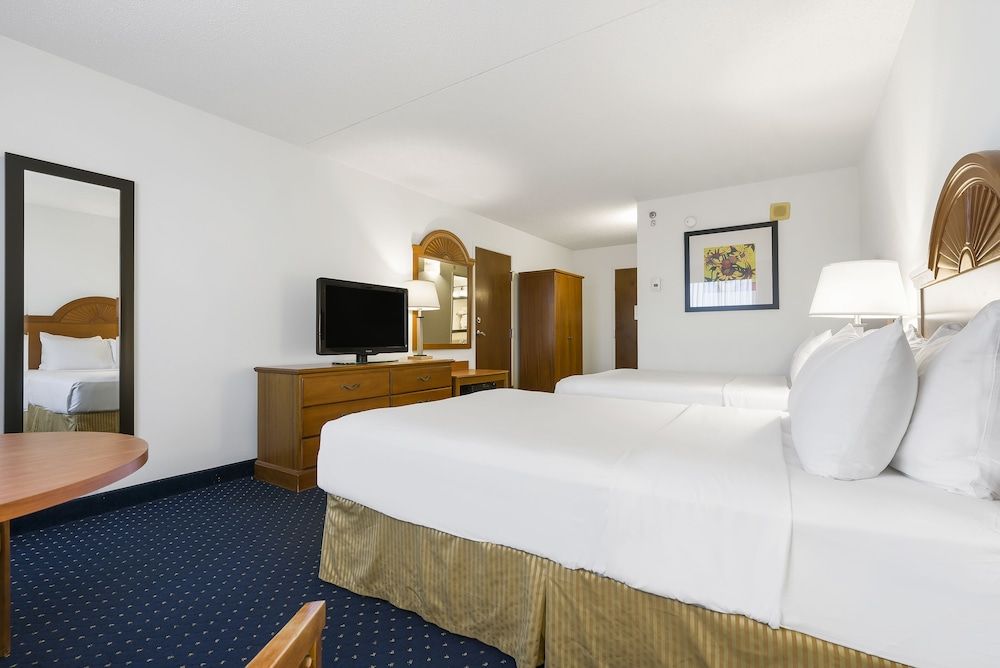 Thousand Hills Resort Hotel Standard Double Room, 2 Double Beds