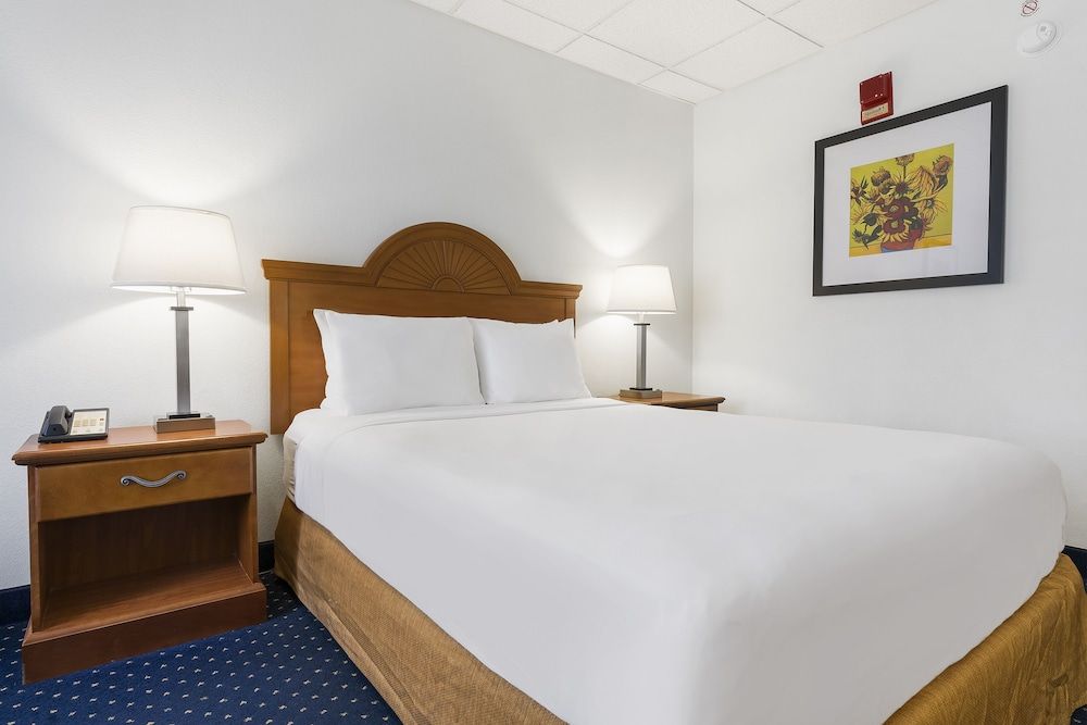 Standard Queen Room, Accessible