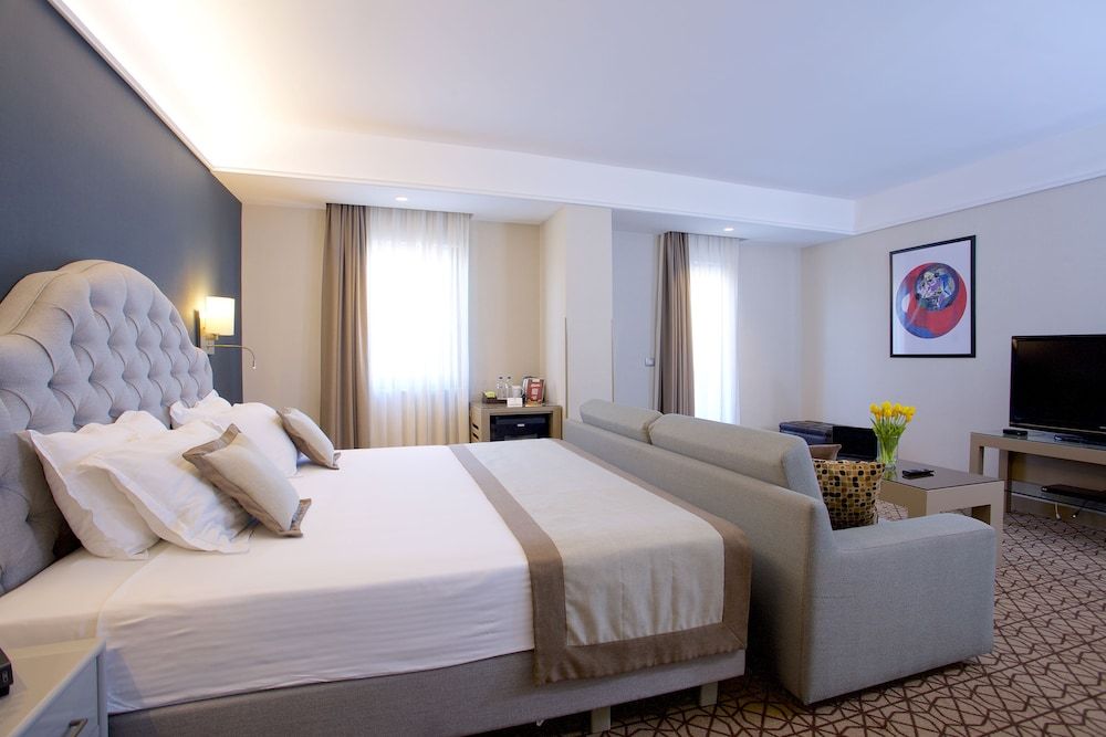 Suite, 1 King Bed