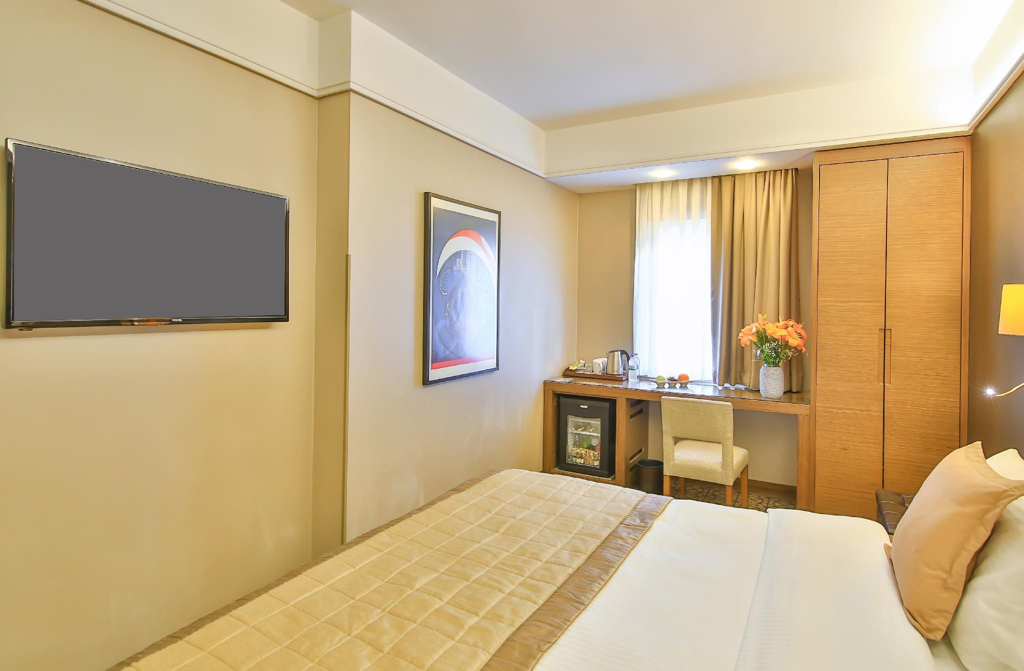 undefined Ramada by Wyndham Istanbul Taksim 7