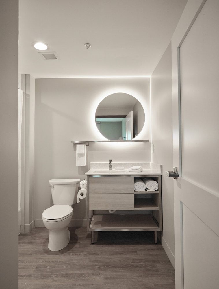 Studio, 2 Queen Beds (Hearing Accessible)