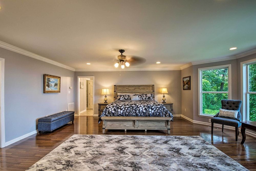 House (4 Bedrooms)
