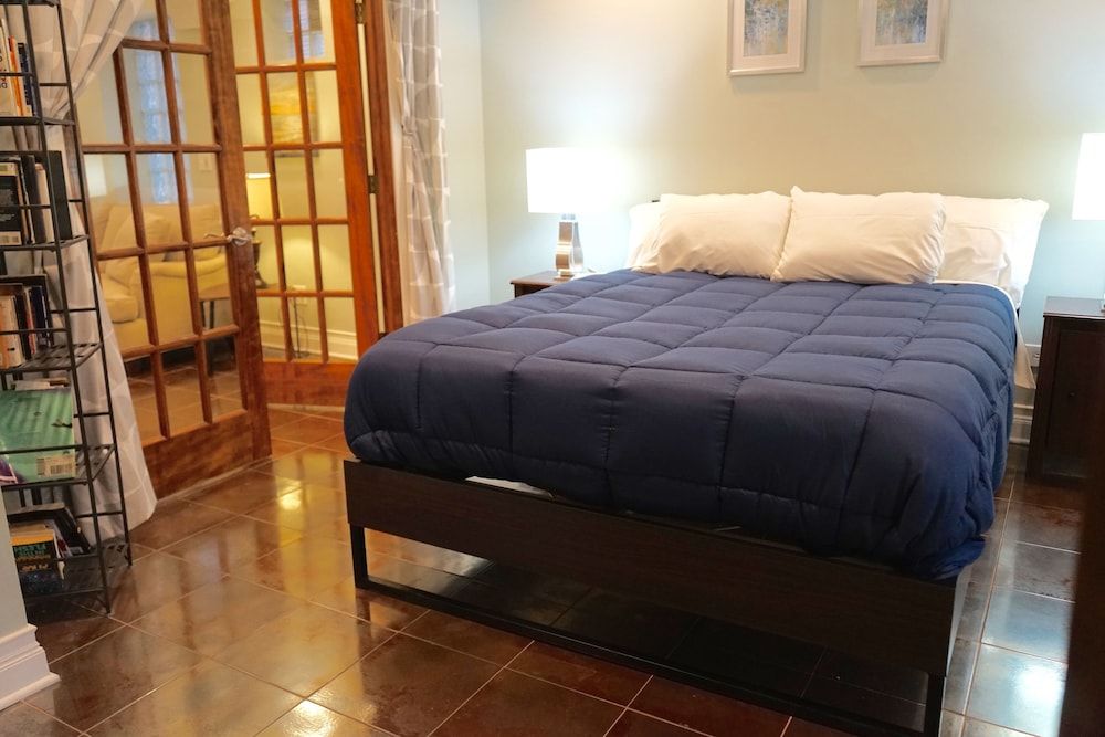 undefined 3-Level Bucktown Home - Amazing Outdoors & Parking 6