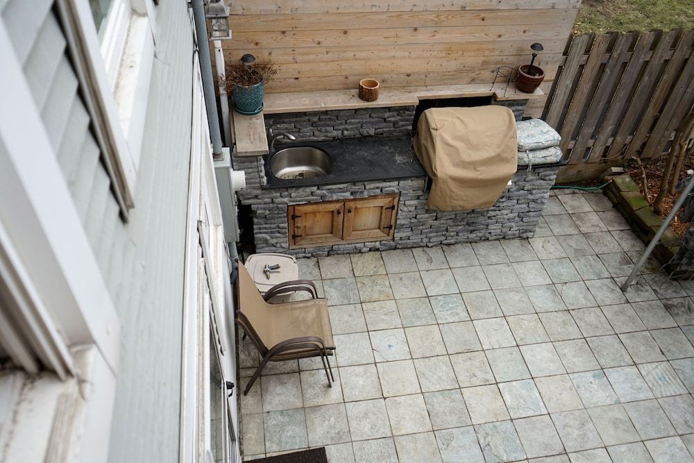 3-Level Bucktown Home - Amazing Outdoors & Parking Family House, Patio 19