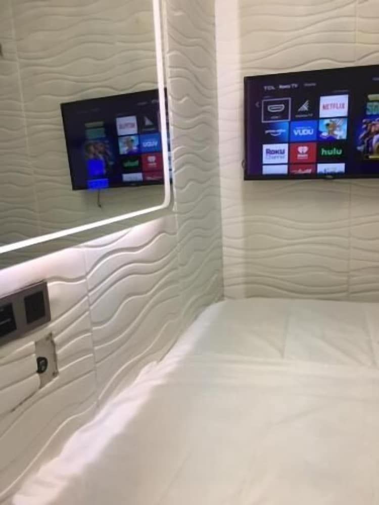 undefined Hotel BnB 8