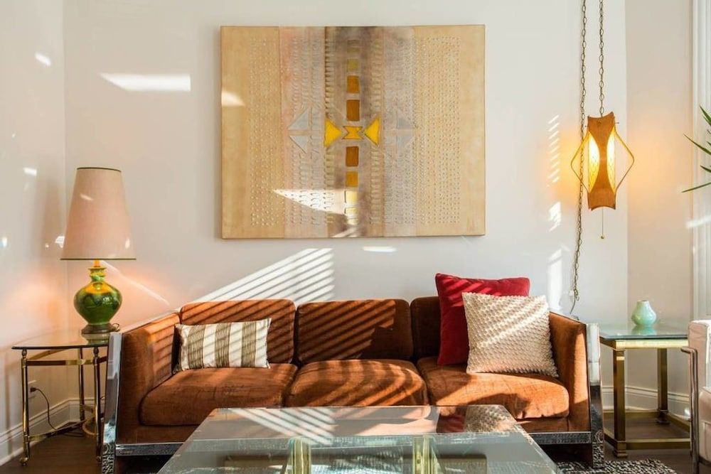 undefined Chic Logan Pad - Modern Meets Retro 8