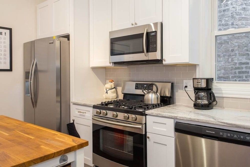 undefined Chic Logan Pad - Modern Meets Retro 6