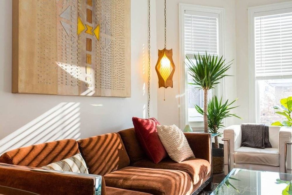 undefined Chic Logan Pad - Modern Meets Retro 10