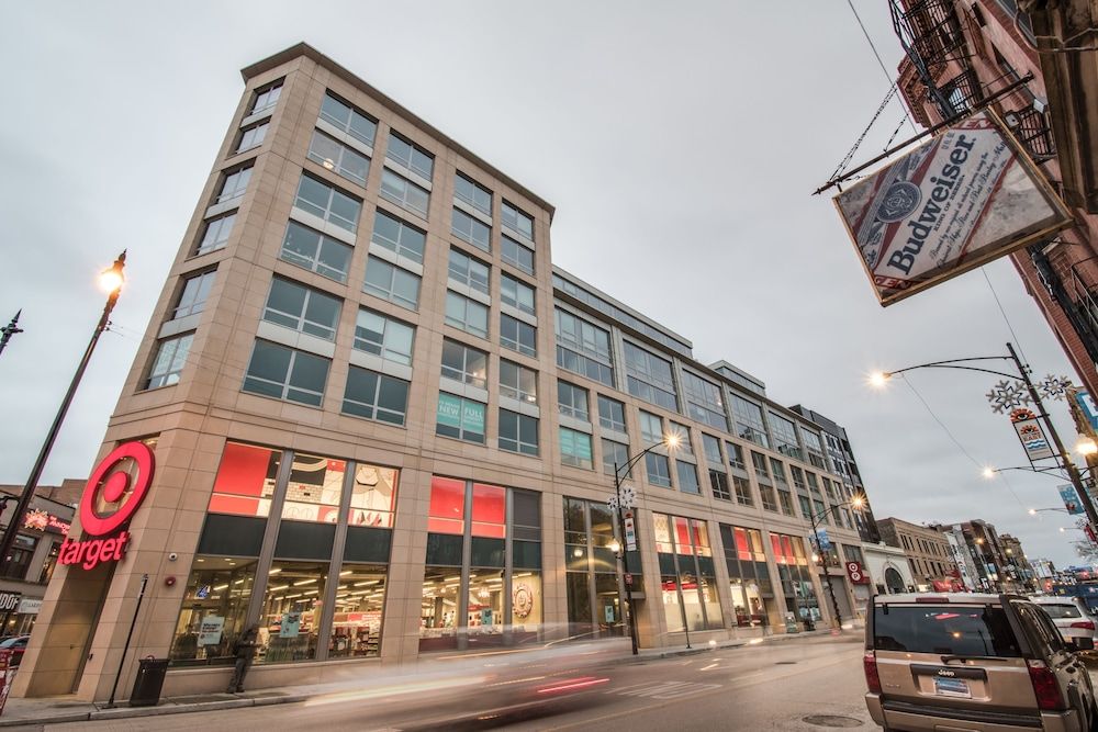 undefined Wrigley Suites 6