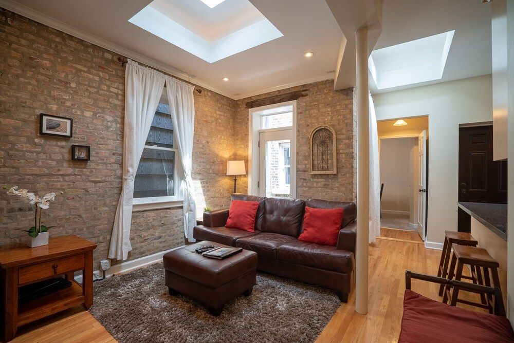 Old Town Suites Operated by Roscoe Village Guesthouse Suite, Private Bathroom (Northside Suites #1R) 8