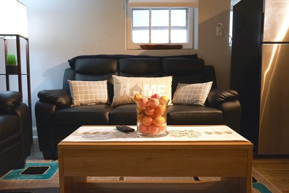 The Karlov Connection - Ohare Wrigley Gateway Apartment (2 Bedrooms) 15