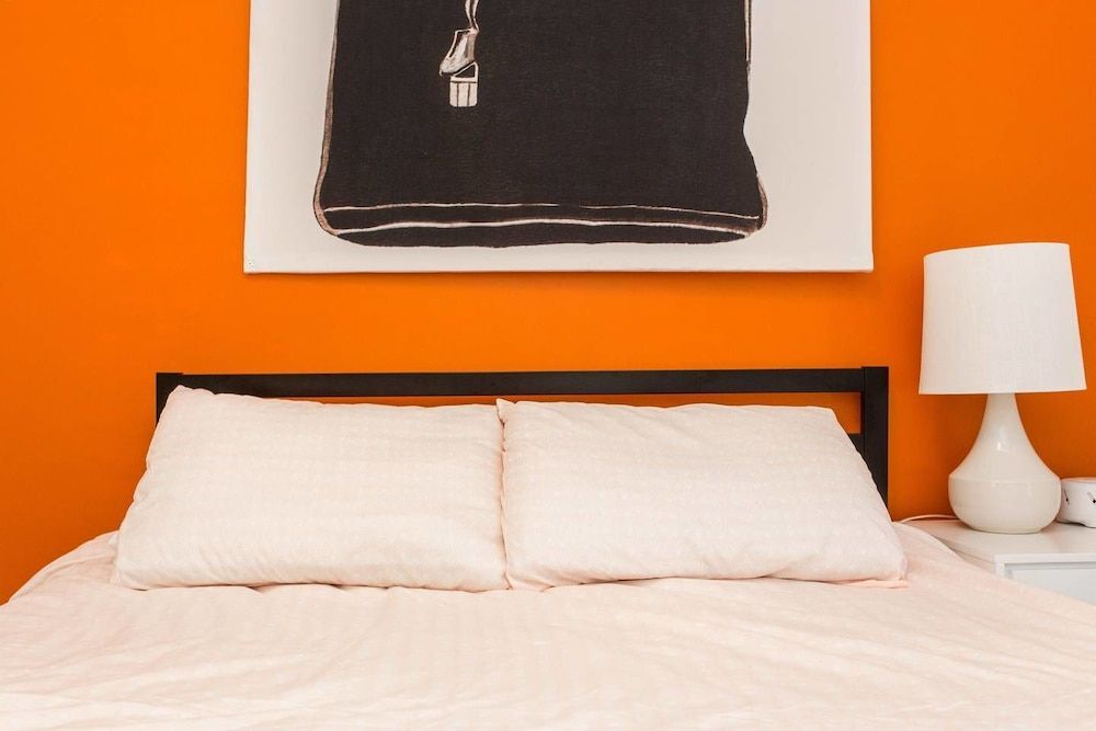 undefined Bright & Modern 1 BDR in Downtown 5