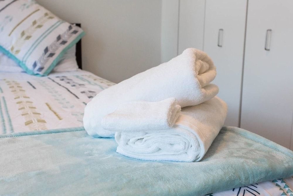 Juniper Mist - Modern 1 Bdr in Downtown Apartment (1 Bedroom) 11