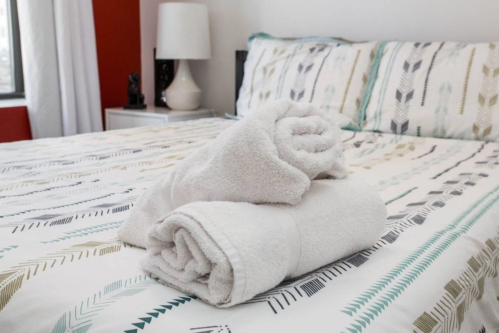 undefined Sycamore Sunset - Modern 1bdr in Downtown 4