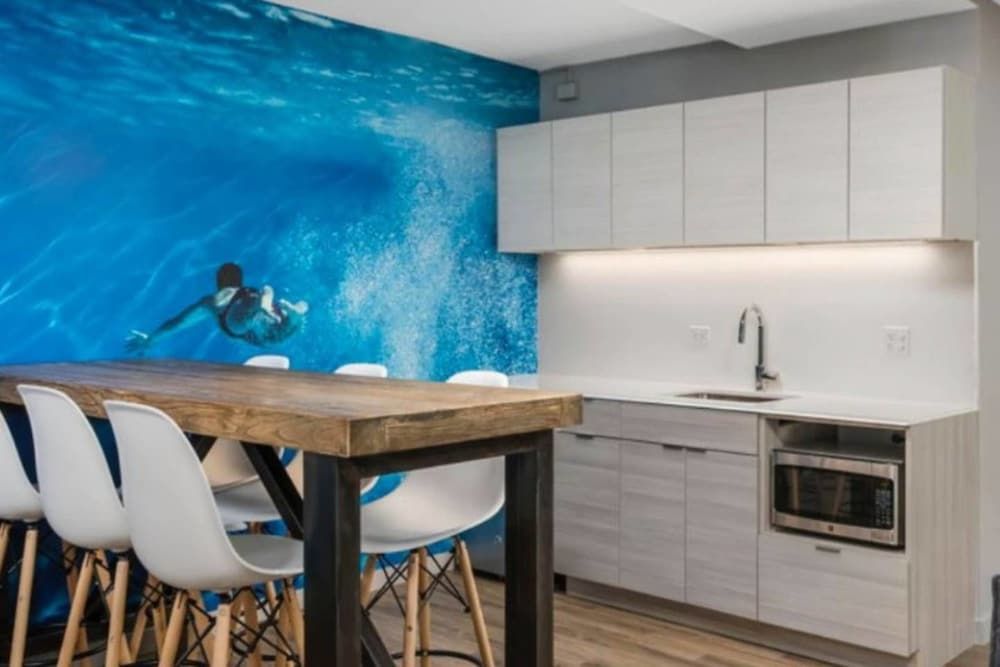 The Gulfstream - Vibrant Studio Heart of Downtown Apartment (0 Bedroom) 10