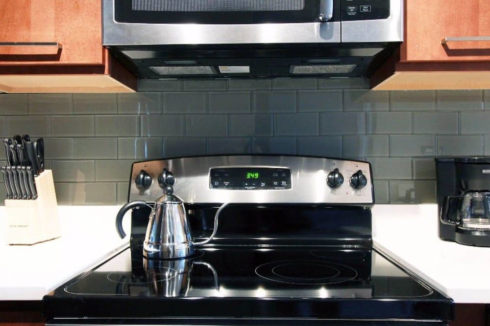 The Gulfstream - Vibrant Studio Heart of Downtown Apartment (0 Bedroom) 11