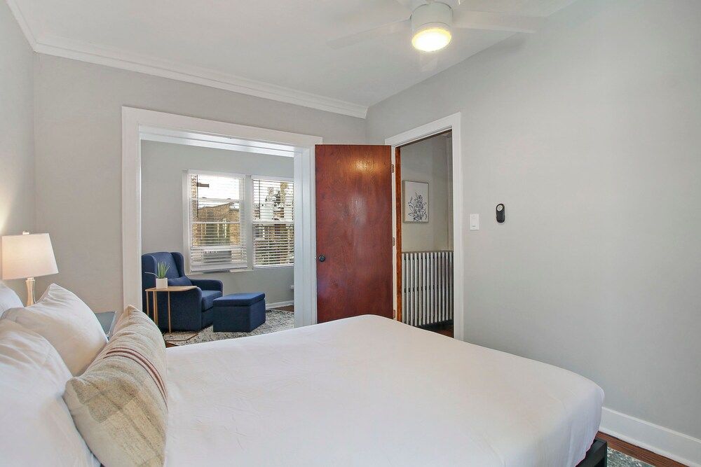 undefined Classic & Charming 2BR Apt in Lincoln 6