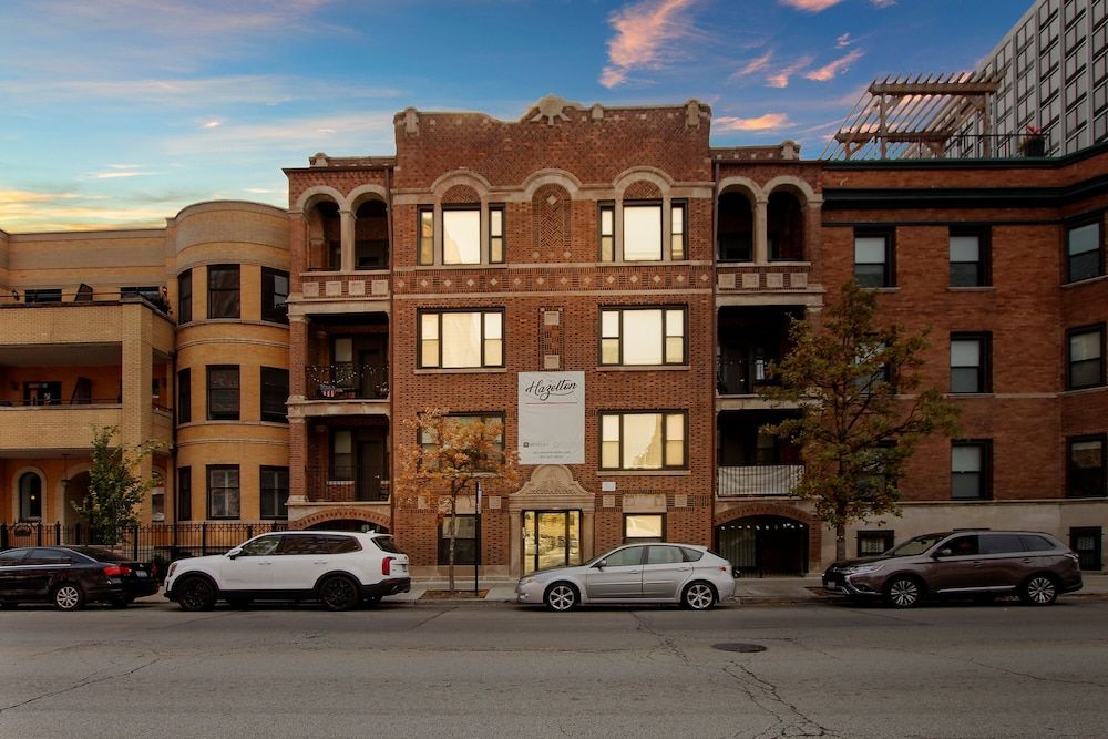 undefined Uptown Studio Apt Near Shops in Montrose