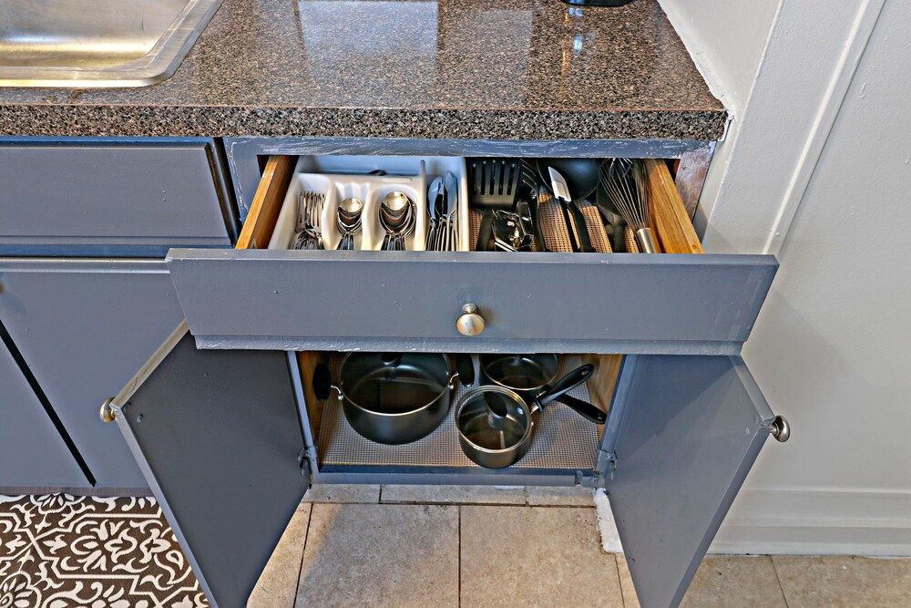 undefined 2BR Bustling & Lively Apt in Lake View 8