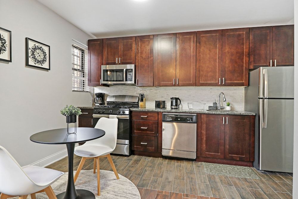 undefined 1BR Delightful Apartment in Ravenswood 5