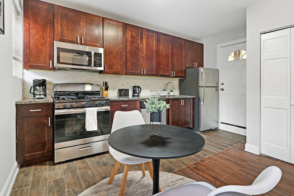 undefined 1BR Delightful Apartment in Ravenswood 4