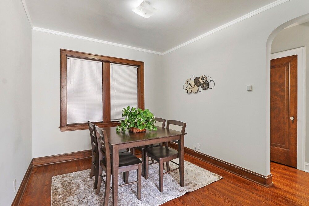 undefined Contemporary Cragin 1BR Apt in Lockwood 10