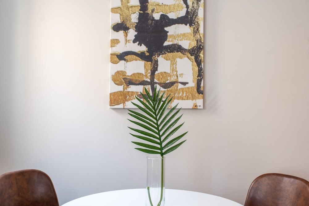 undefined 1BR Getaway Apt Modern in Lincoln Square 9