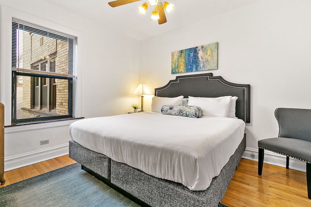 undefined Welcoming & Trendy 1BR Apt in Larchmont 2