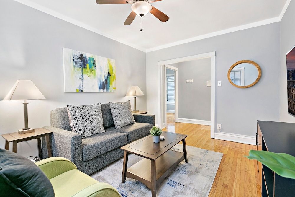 undefined Well equipped 1BR in Chicago highlights 10