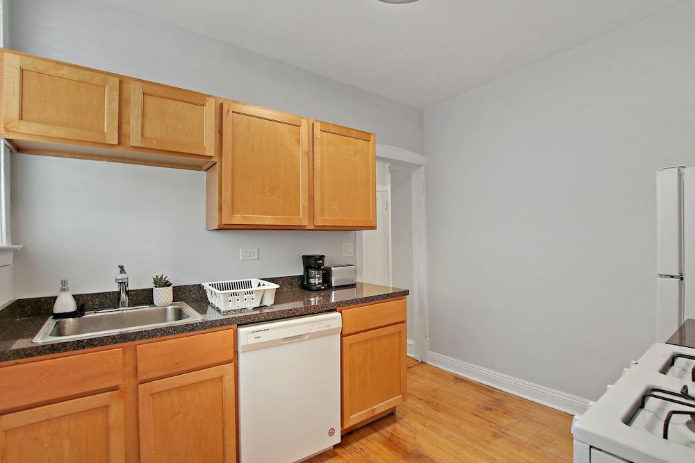 undefined Deluxe 1BR Apt in a Ravenswood 7