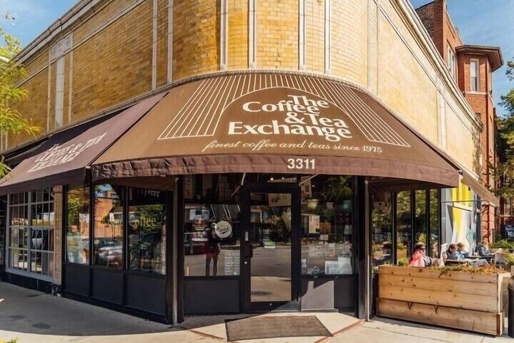 undefined Newly Decorated 1BR 1BA Apt in Lake View 4