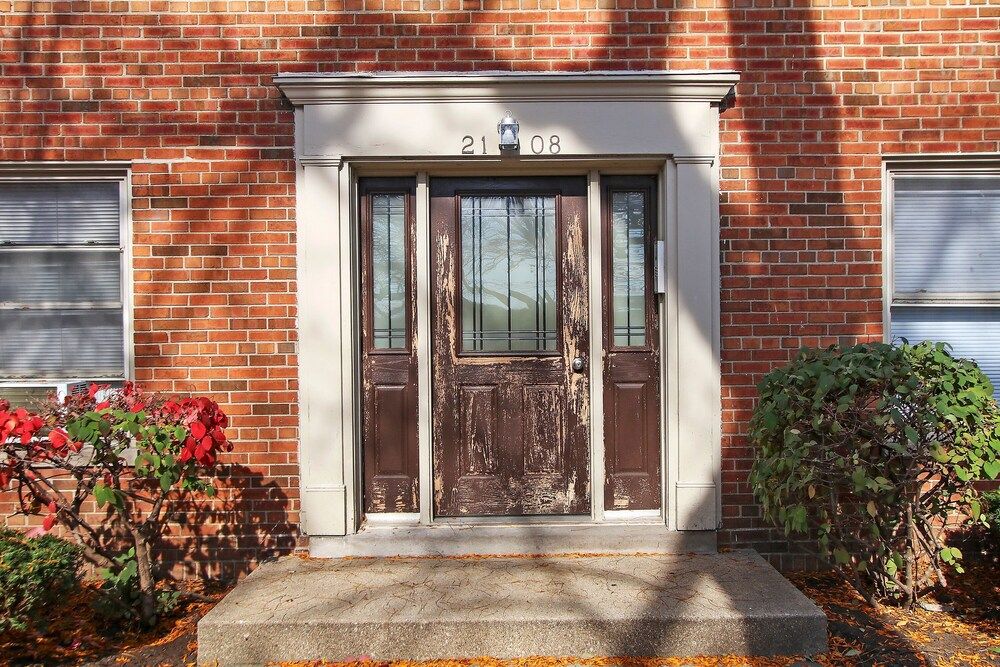 undefined 1BR Roomy Apartment in Bowmanville 2