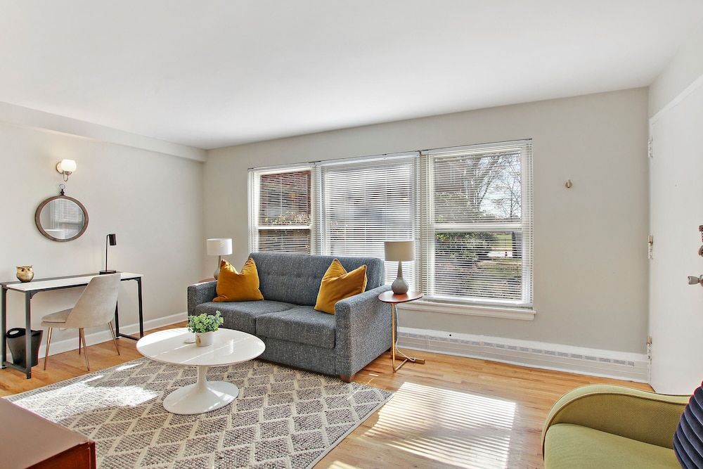 undefined 1BR Roomy Apartment in Bowmanville 10